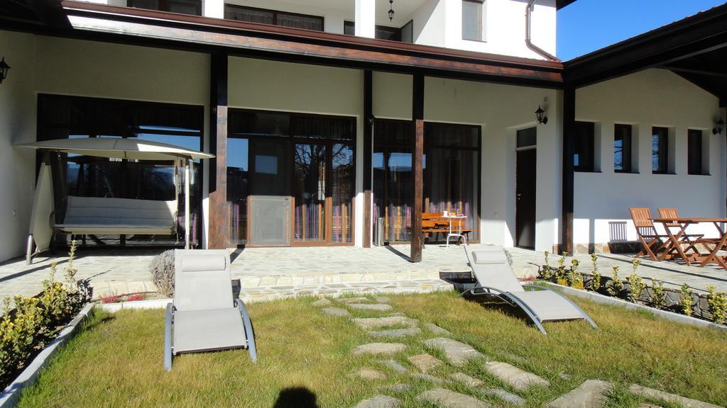 Guest House Hasiendata Pavel Banya Exterior photo